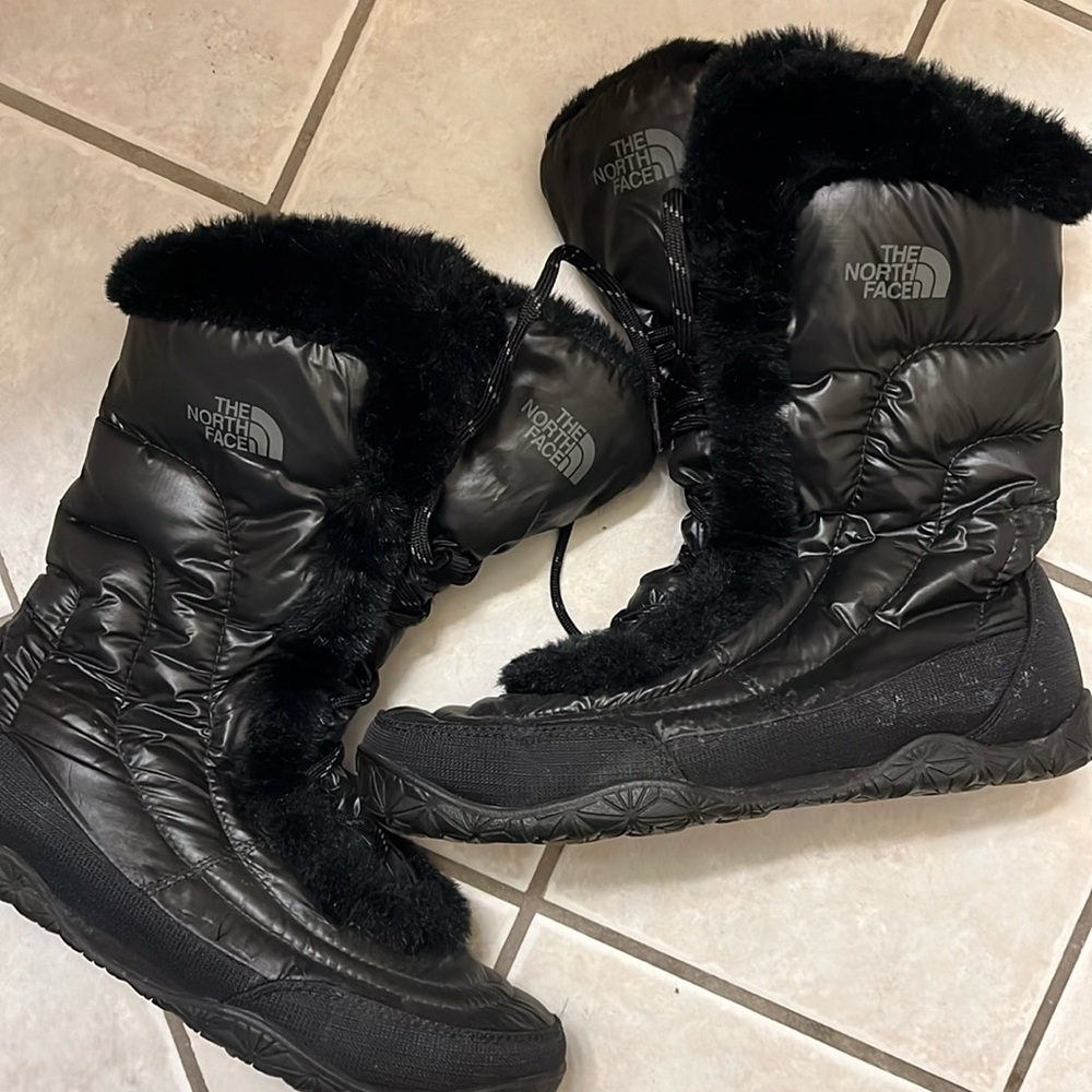 Nice North Face Snow Boots